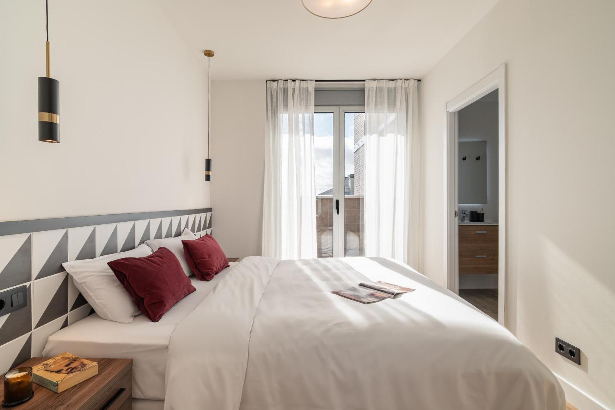 Port Forum Apartments By Olala Homes Sant Adrià de Besòs Eksteriør billede